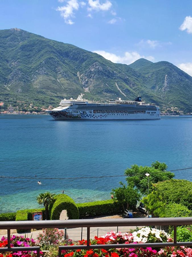 La Grande Apartments Kotor Eksteriør bilde